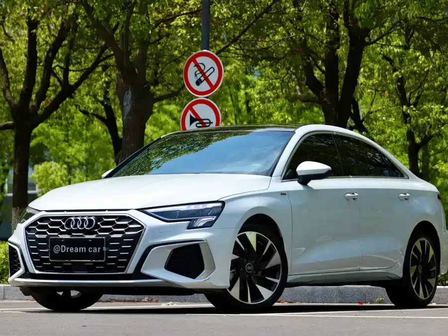 Audi A3 2022 A3L Limousine 35 TFSI aggressive and sporty 2022 — фото 1, купить с доставкой в Москву