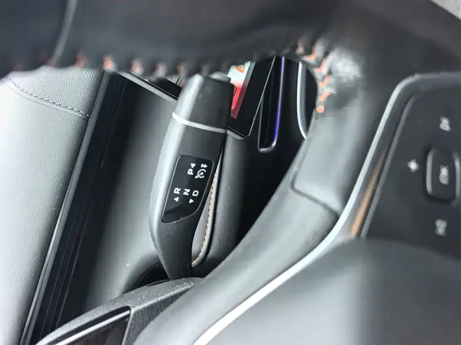 Deepal dark blue S07 Deep Blue S07 2023 200Max Extended Range Edition 2023 — миниатюра 5