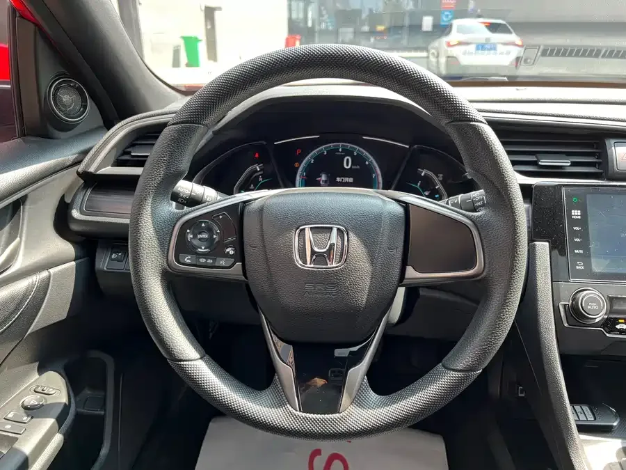 Honda Civic Civic 2021 HATCHBACK 220TURBO CVT New Control 2022 — миниатюра 5