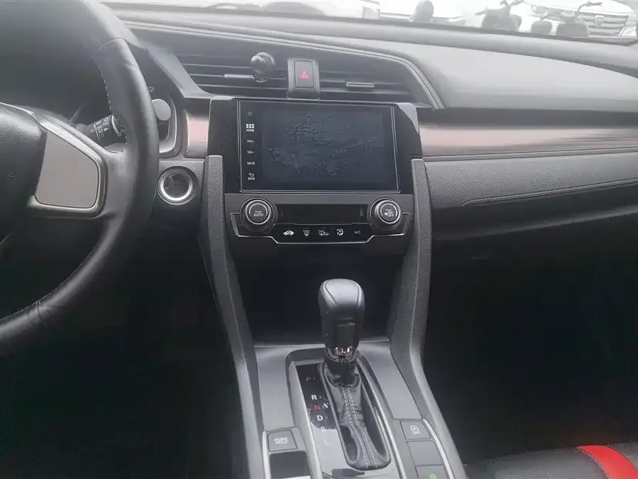 Honda Civic Civic 2021 HATCHBACK 220TURBO CVT New Control 2023 — миниатюра 4