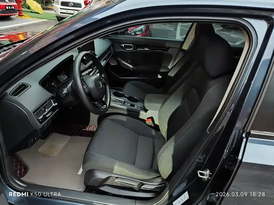 Honda Civic 2023 Civic 240TURBO CVT Sporty C-Stage Special Edition 2023 — миниатюра 3