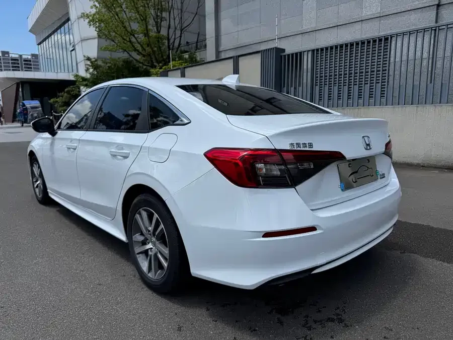 Honda Civic 2022 Civic 240TURBO CVT Dynamic Edition 2022 — миниатюра 5