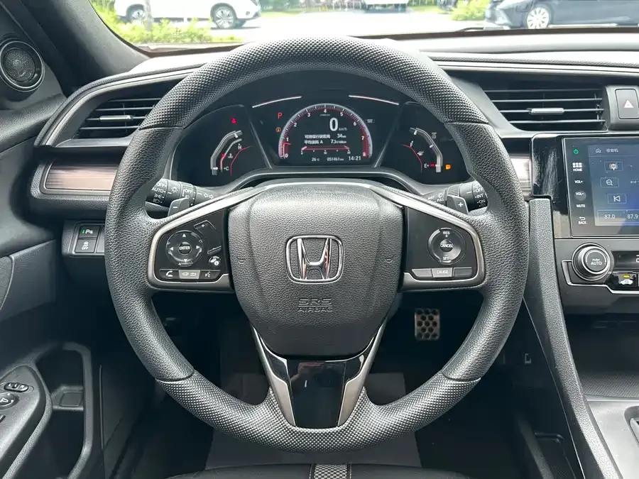 Honda Civic Civic 2021 HATCHBACK 220TURBO CVT Cool Control 2022 — миниатюра 4