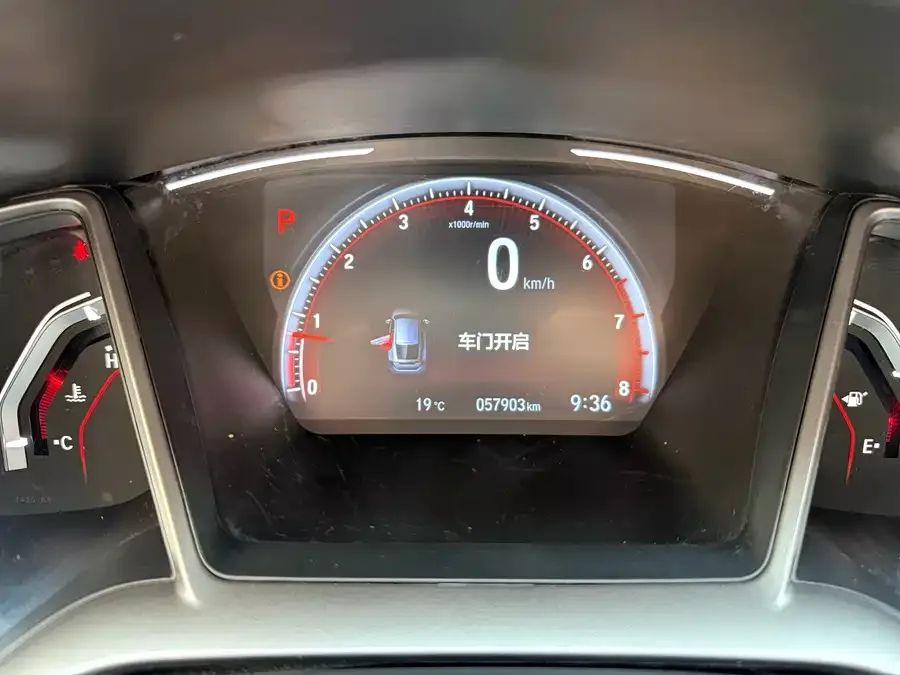 Honda Civic Civic 2021 HATCHBACK 220TURBO CVT Cool Control 2022 — миниатюра 4