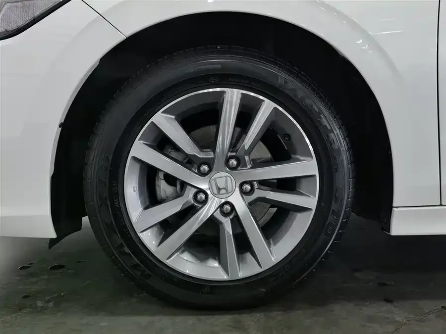 Honda Civic 2022 Civic 240TURBO CVT Dynamic Edition 2022 — миниатюра 5