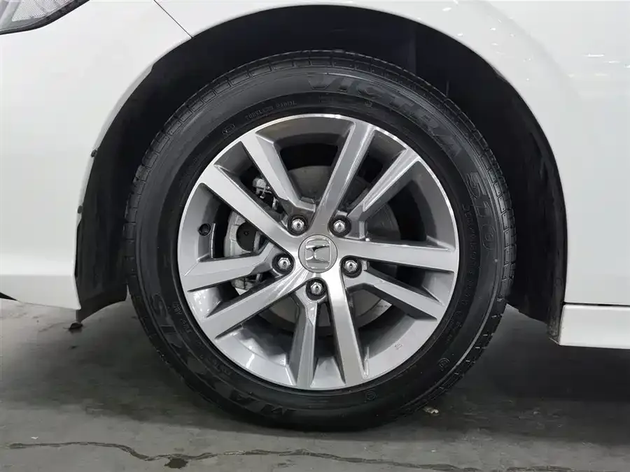 Honda Civic Civic 2025 240TURBO CVT Zhiqu Plus 2025 — миниатюра 5