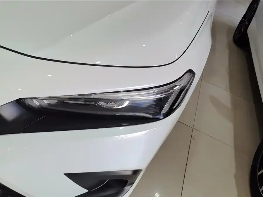 Honda Civic 2023 Civic 240TURBO CVT Power Edition 2024 — миниатюра 2