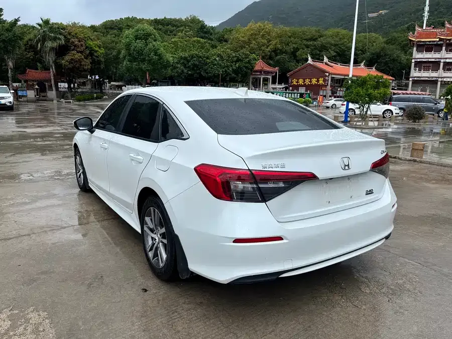 Honda Civic 2023 Civic 240TURBO CVT Sporty Control Special Edition 2023 — миниатюра 3