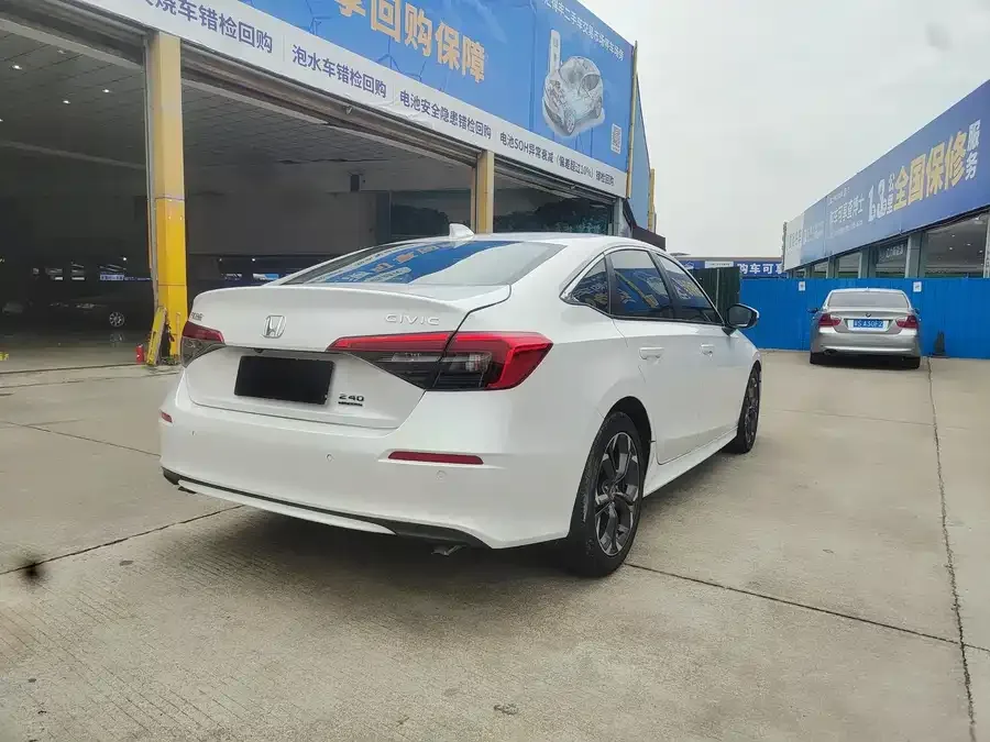 Honda Civic 2022 Civic 240TURBO CVT Power Control Edition 2022 — миниатюра 2