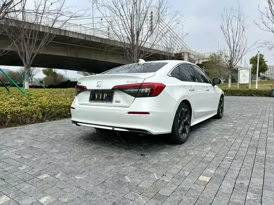 Honda Civic 2022 Civic 240TURBO CVT Power Control Edition 2022 — миниатюра 3