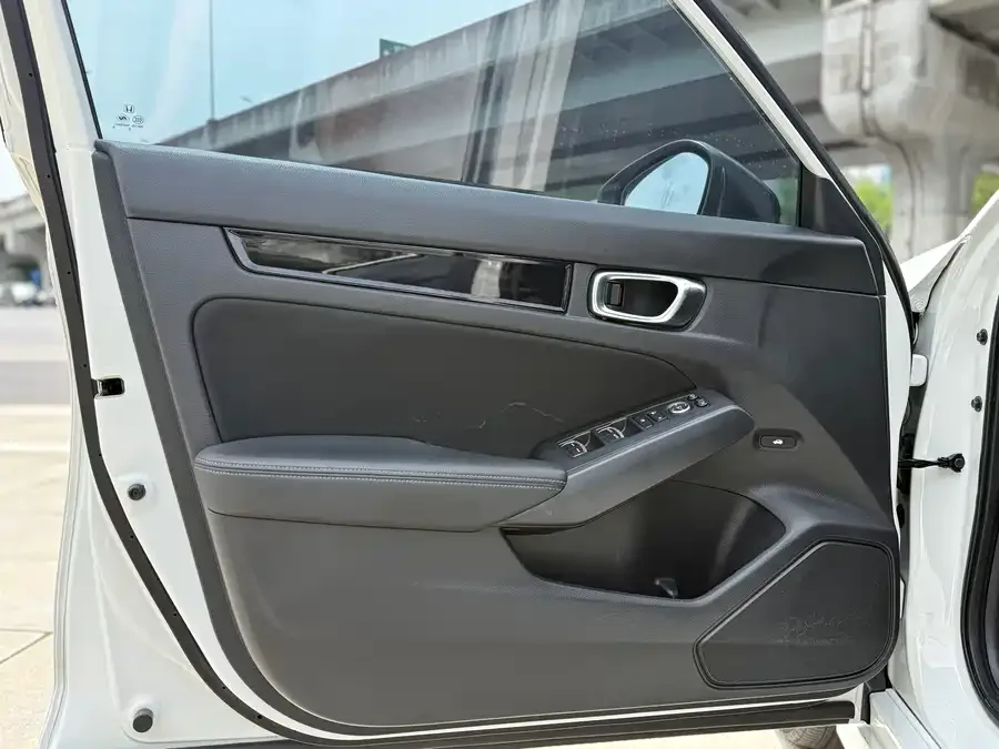 Honda Civic 2022 Civic 240TURBO CVT Ignition Edition 2023 — миниатюра 3
