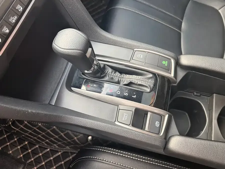 Honda Civic Civic 2021 HATCHBACK 220TURBO CVT 2022 — миниатюра 5