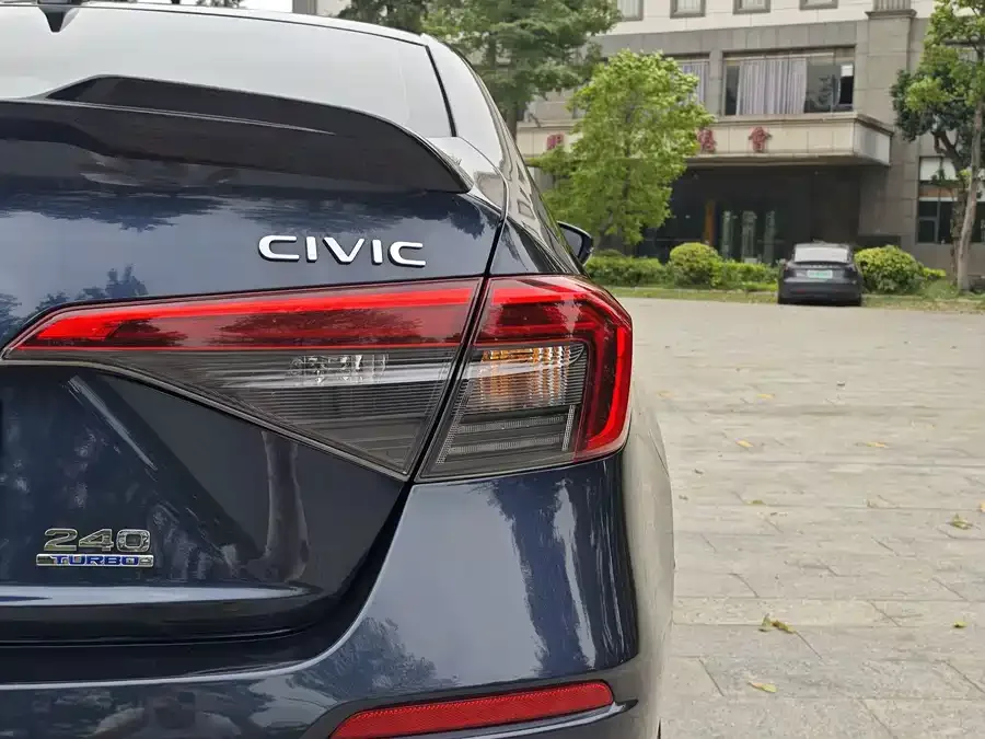 Honda Civic 2022 Civic 240TURBO CVT Ignition Edition 2023 — миниатюра 3