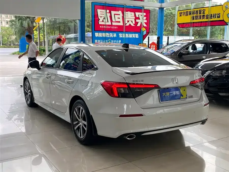 Honda Civic 2023 Civic 240TURBO CVT Power Edition 2023 — миниатюра 4