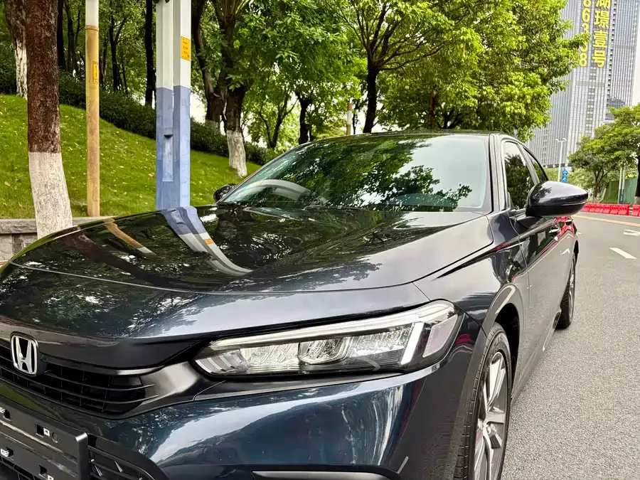 Honda Civic 2023 Civic 240TURBO CVT Power Edition 2024 — миниатюра 2