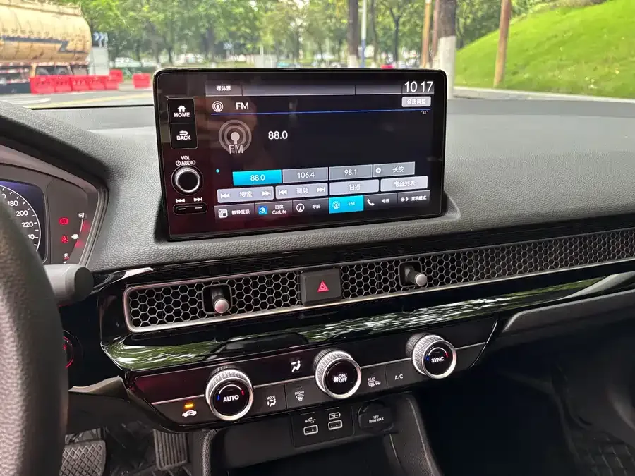 Honda Civic 2023 Civic 240TURBO CVT Power Edition 2024 — миниатюра 4