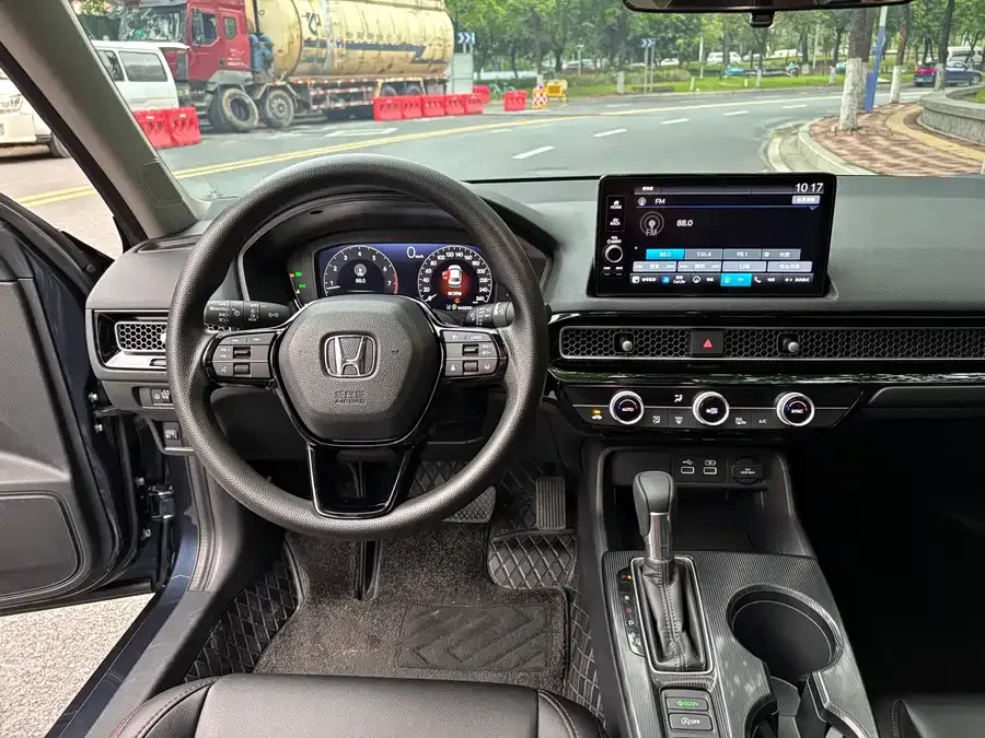 Honda Civic 2023 Civic 240TURBO CVT Power Edition 2024 — миниатюра 5