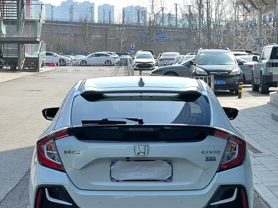 Honda Civic Civic 2021 HATCHBACK 220TURBO CVT Cool Control 2022 — миниатюра 2