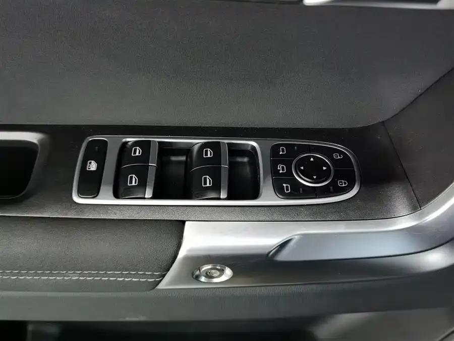 Chery exploration 06 Explore 06 2023 Urban Edition 1.6T 2WD Luxury 2023 — миниатюра 3