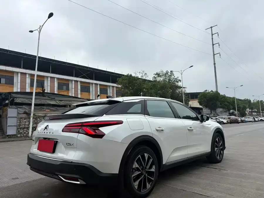 Citroen Versailles C5 X Versailles C5 X 2023 1.6T enjoys extraordinary benefits 2024 — миниатюра 3