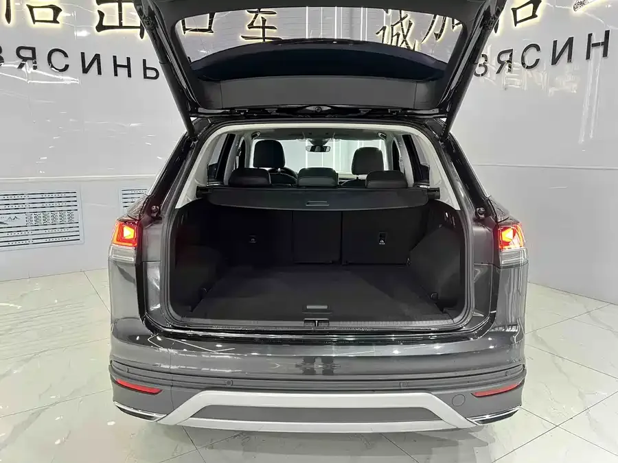 Volkswagen Tayron Tanyue 2023 280TSI 2WD Luxury Plus Advanced Edition 2022 — миниатюра 5