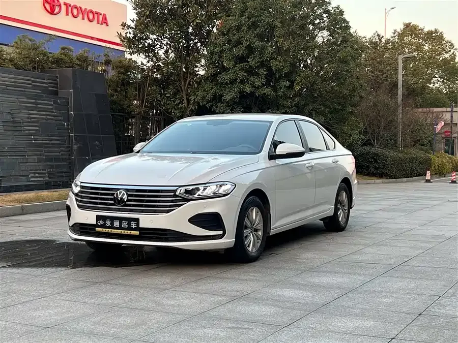 Volkswagen Lavida Lavida 2024 1.5L automatic Deyi version 2024 — фото 1, купить с доставкой в Москву