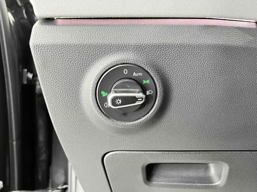 Volkswagen Tayron Tanyue 2023 280TSI 2WD Luxury Plus Advanced Edition 2022 — миниатюра 3