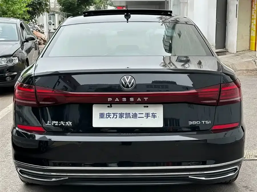 Volkswagen Passat Passat 2022 380TSI Flagship Edition 2022 — миниатюра 5
