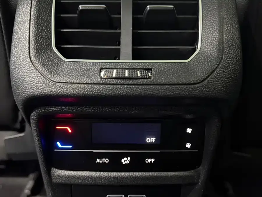 Volkswagen Tayron Tanyue 2022 280TSI 2WD Luxury Smart Edition 2022 — миниатюра 5