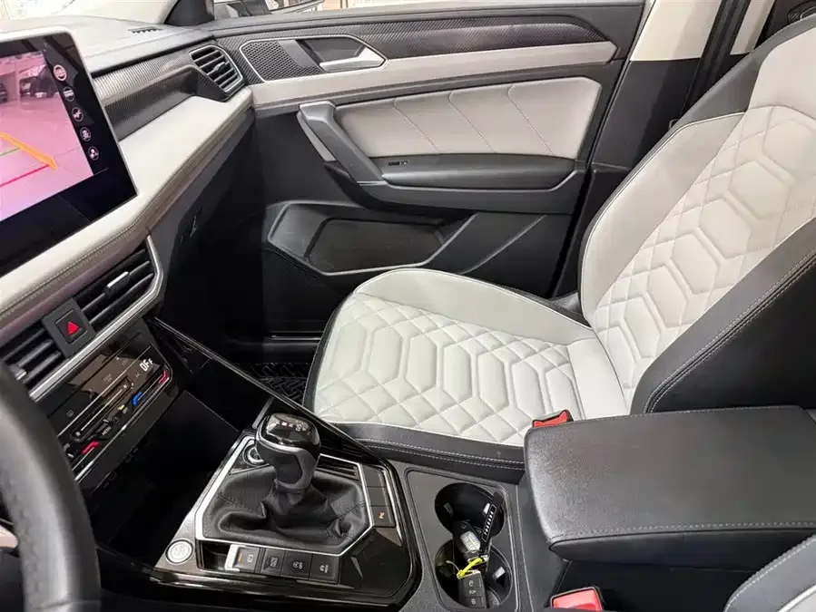 Volkswagen Tayron Tanyue 2023 280TSI 2WD Luxury Plus Advanced Edition 2023 — миниатюра 4