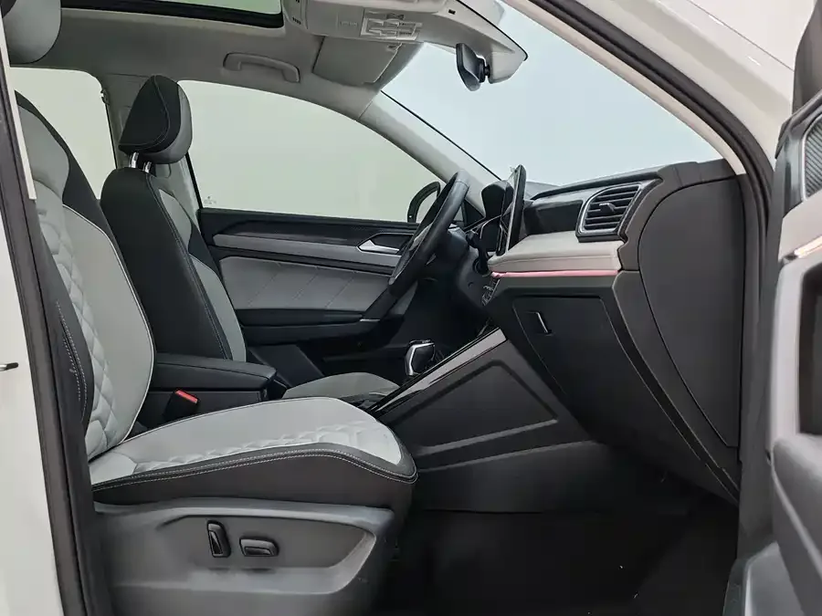 Volkswagen Tayron Tanyue 2023 280TSI 2WD Luxury Plus Advanced Edition 2022 — миниатюра 3
