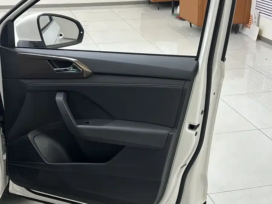 Volkswagen Tiguan (Tharu) Tuyue 2022 280TSI 2WD Luxury Edition 2022 — миниатюра 5
