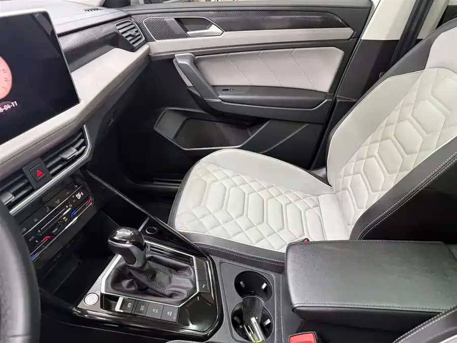 Volkswagen Tayron Tanyue 2023 280TSI 2WD Luxury Plus Advanced Edition 2023 — миниатюра 4