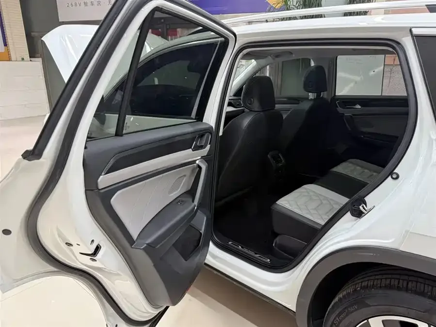 Volkswagen Tayron Tanyue 2023 280TSI 2WD Luxury Plus Advanced Edition 2023 — миниатюра 5