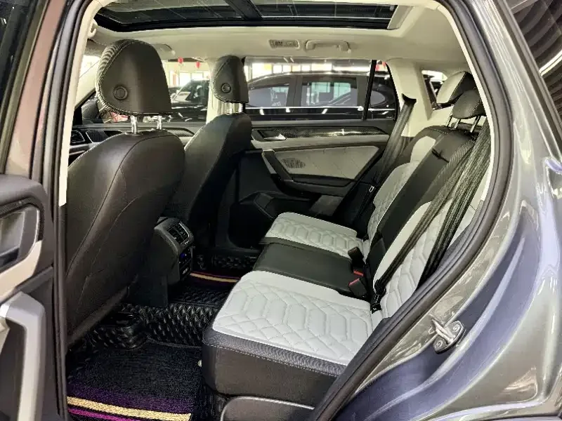 Volkswagen Tayron Tanyue 2023 280TSI 2WD Luxury Plus Advanced Edition 2022 — миниатюра 4