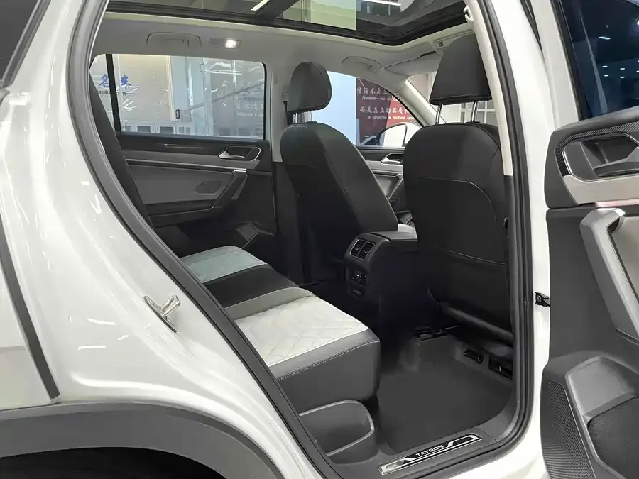 Volkswagen Tayron Tanyue 2023 280TSI 2WD Luxury Plus Advanced Edition 2023 — миниатюра 4