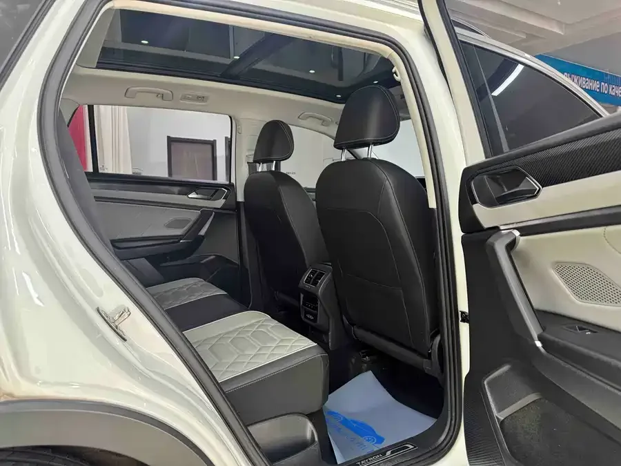 Volkswagen Tayron Tanyue 2023 280TSI 2WD Luxury Plus Advanced Edition 2022 — миниатюра 3