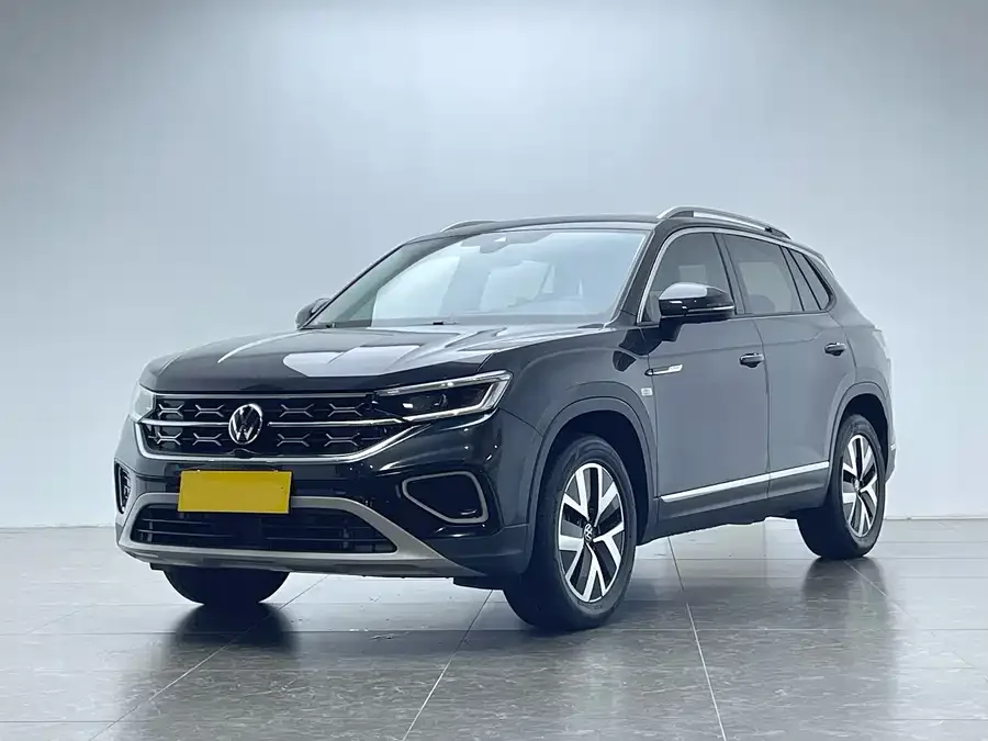 Volkswagen Tayron Tanyue 2023 330TSI 2WD Luxury Plus Advanced Edition 2023 — фото 1, купить с доставкой в Москву