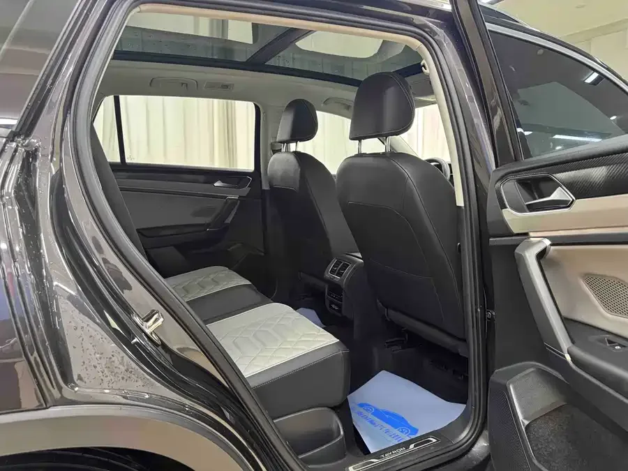 Volkswagen Tayron Tanyue 2023 280TSI 2WD Luxury Plus Advanced Edition 2022 — миниатюра 3