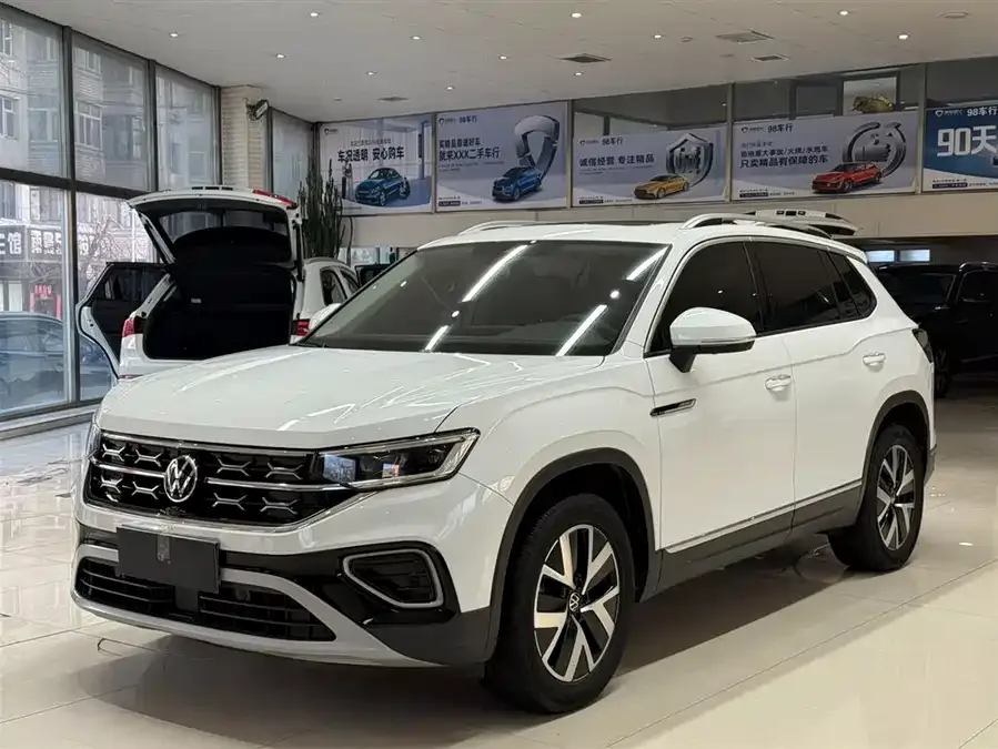 Volkswagen Tayron Tanyue 2023 280TSI 2WD Luxury Plus Advanced Edition 2022 — фото 1, купить с доставкой в Москву