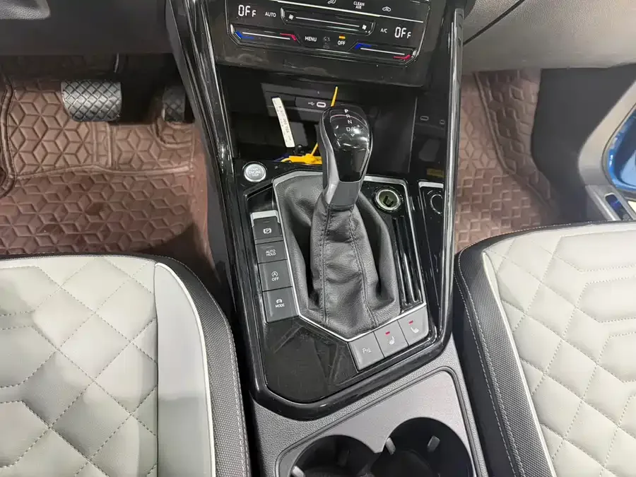 Volkswagen Tayron Tanyue 2023 280TSI 2WD Luxury Plus Advanced Edition 2023 — миниатюра 4