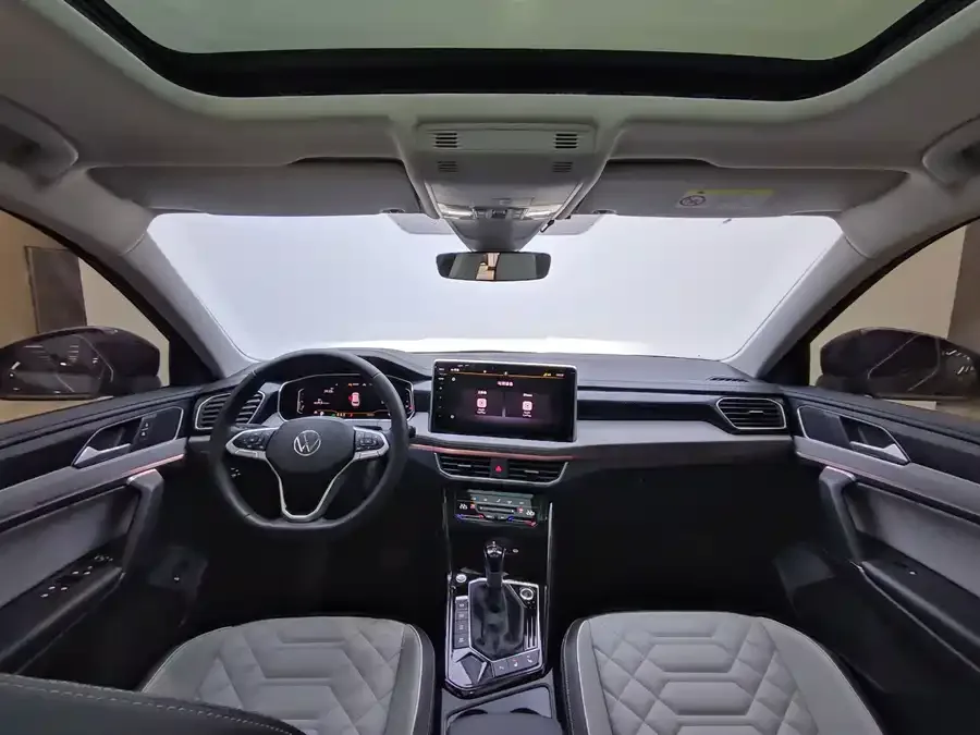 Volkswagen Tayron Tanyue 2023 280TSI 2WD Luxury Plus Advanced Edition 2022 — миниатюра 3