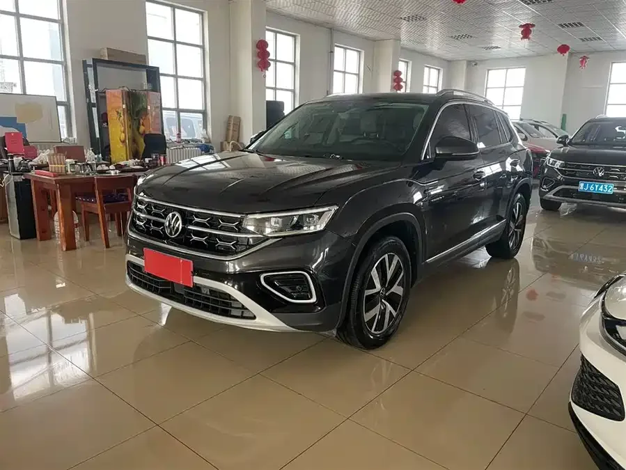 Volkswagen Tayron Tanyue 2023 280TSI 2WD Luxury Plus Advanced Edition 2023 — фото 1, купить с доставкой в Москву