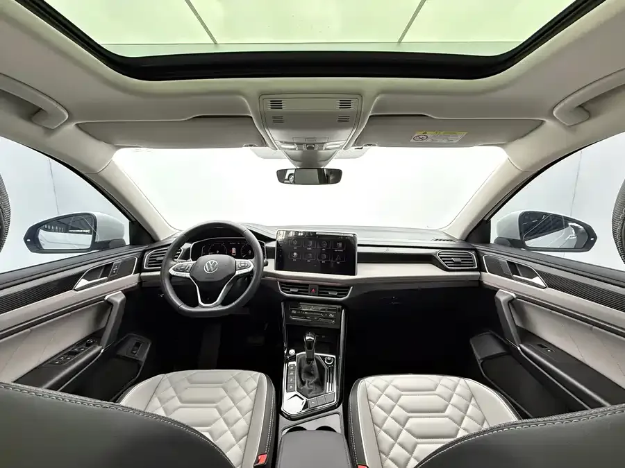 Volkswagen Tayron Tanyue 2023 280TSI 2WD Luxury Plus Advanced Edition 2022 — миниатюра 3