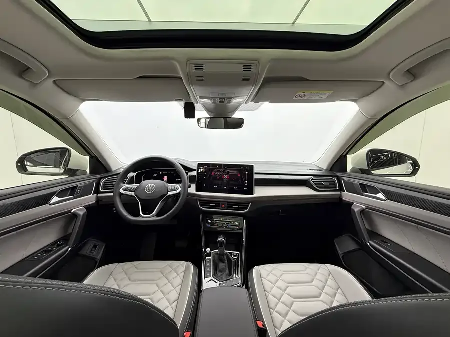 Volkswagen Tayron Tanyue 2023 280TSI 2WD Luxury Plus Advanced Edition 2022 — миниатюра 3
