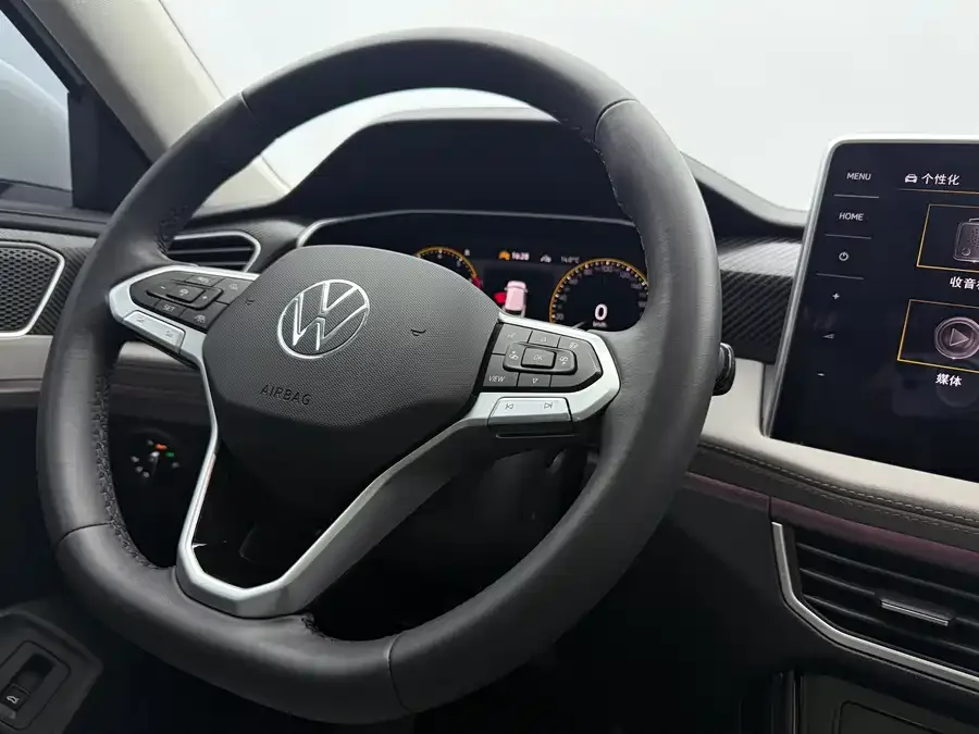 Volkswagen Tayron Tanyue 2023 280TSI 2WD Luxury Plus Advanced Edition 2022 — миниатюра 4