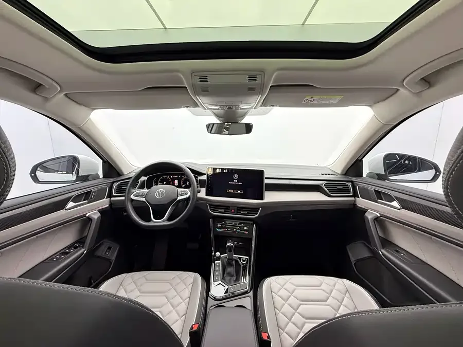 Volkswagen Tayron Tanyue 2023 280TSI 2WD Luxury Plus Advanced Edition 2022 — миниатюра 3