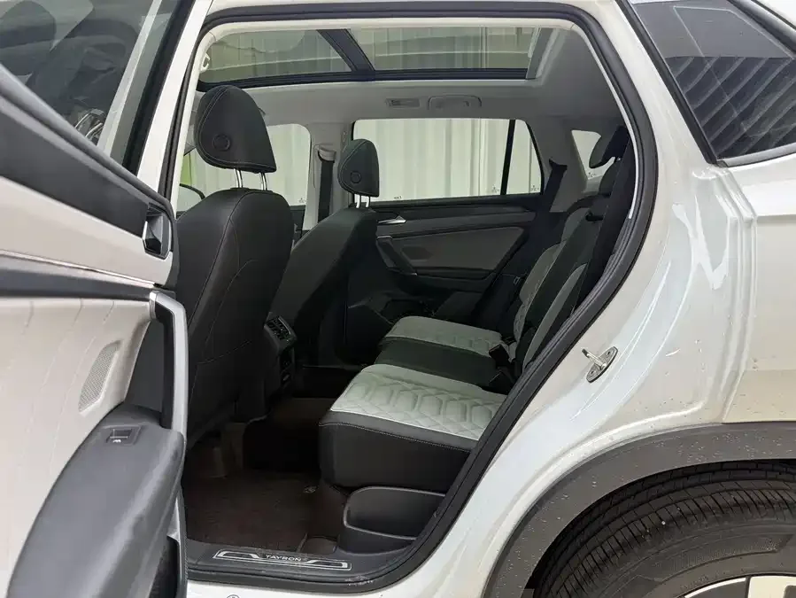 Volkswagen Tayron Tanyue 2023 280TSI 2WD Luxury Plus Advanced Edition 2023 — миниатюра 2