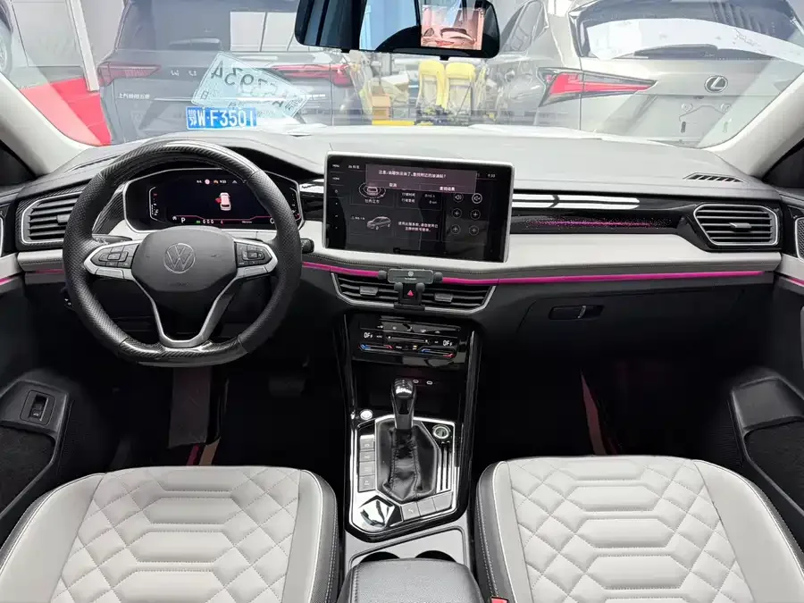 Volkswagen Tayron Tanyue 2023 280TSI 2WD Luxury Plus Advanced Edition 2022 — миниатюра 3