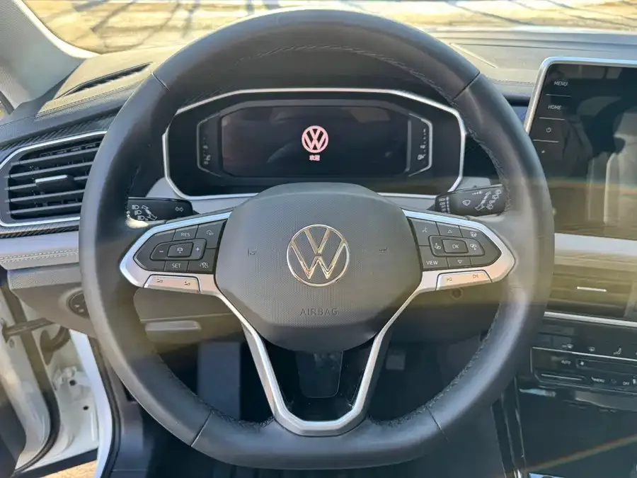 Volkswagen Tayron Tanyue 2023 280TSI 2WD Luxury Plus Advanced Edition 2023 — миниатюра 4